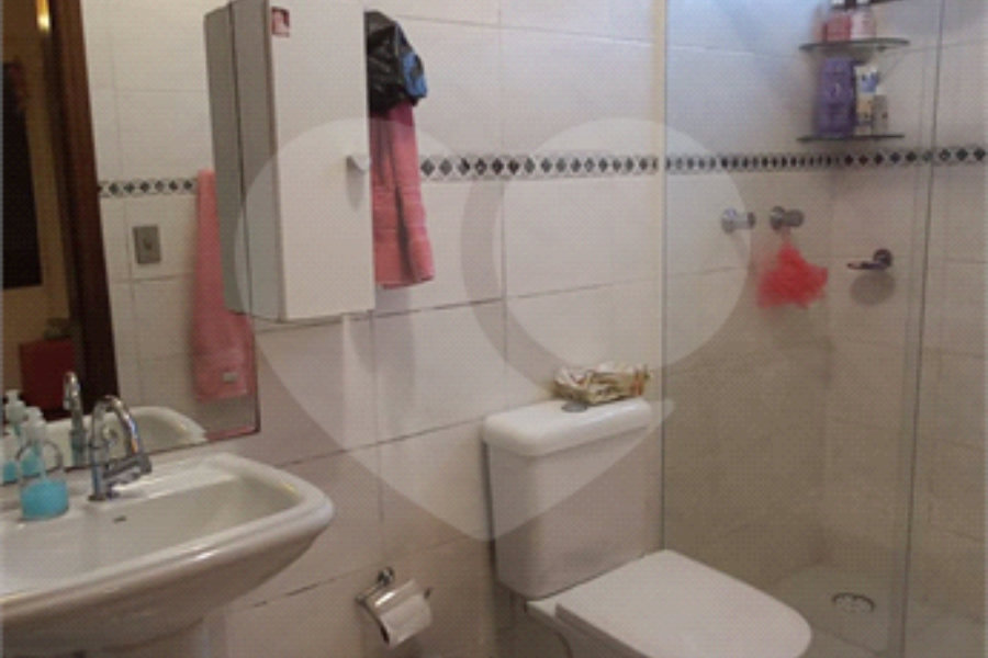 Casa à venda com 4 suítes no condomínio Alpes da Cantareira, Mairiporã - SP