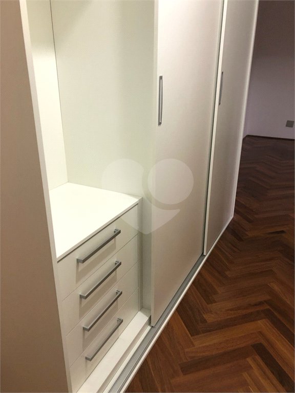Apartamento à venda com 4 suítes em Vila Suzana, São Paulo, SP