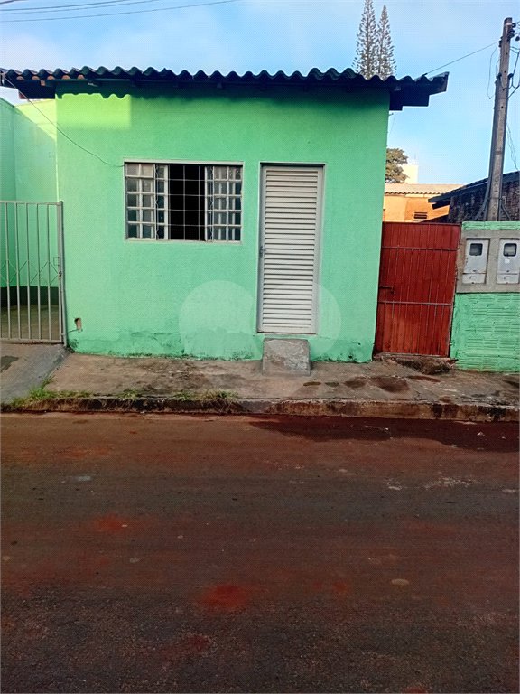Casa à venda com 10 quartos no Centro, Ponta Porã, MS