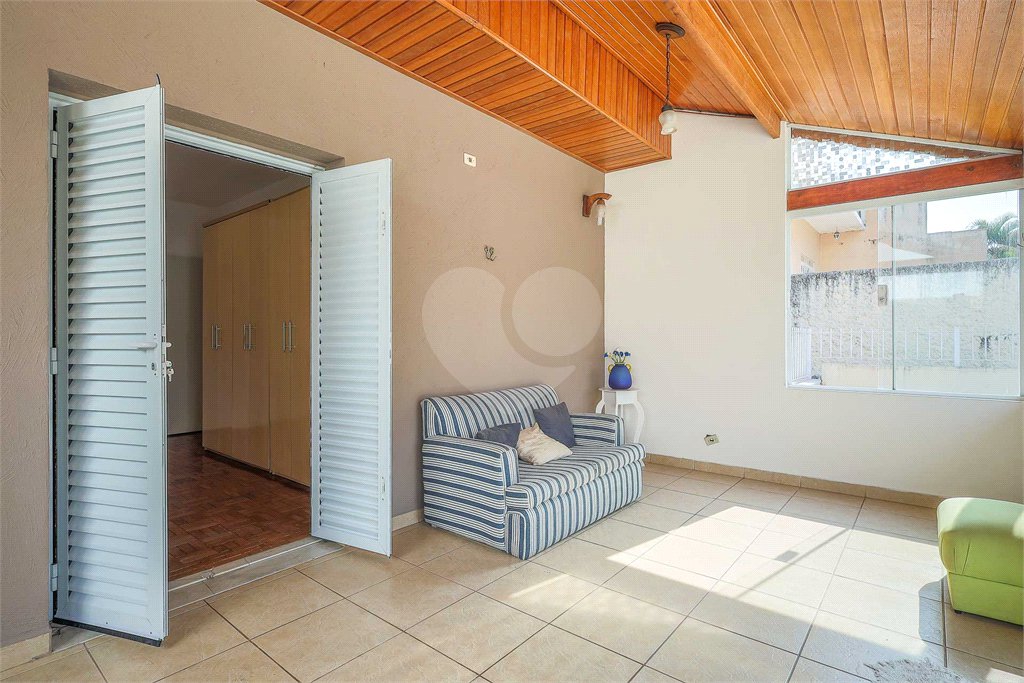 Casa Térrea à venda com 3 quartos, sendo 1 suíte, em Cidade Vargas, São Paulo, SP