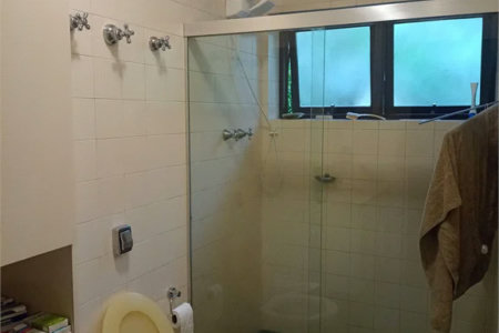 Casa à venda com 4 quartos, sendo 2 suítes,  em Morumbi, São Paulo, SP