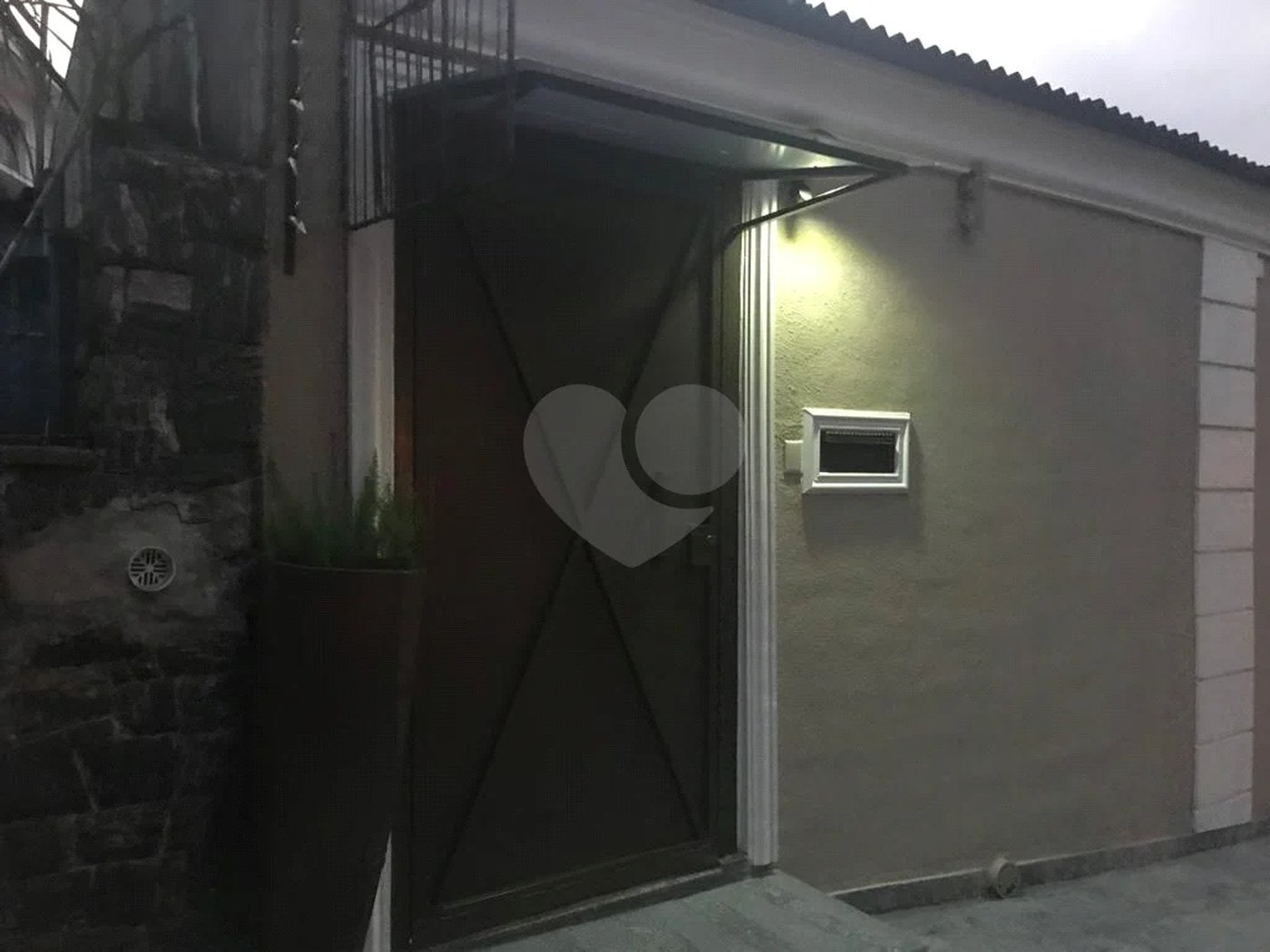 Casa à venda com 5 quartos, sendo 3 suítes, em Alto da Lapa, São Paulo, SP