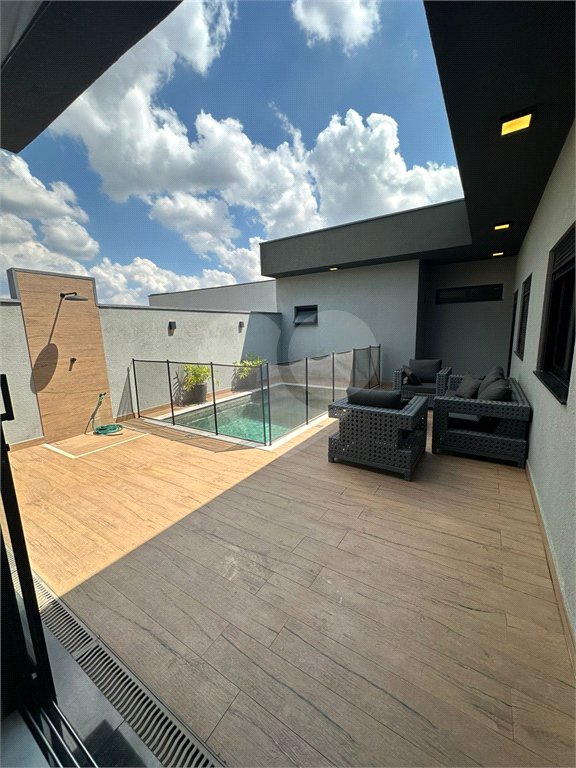 Casa à venda com 3 quartos, sendo 1 suíte, no condomínio Residencial Evidências, Indaiatuba - SP