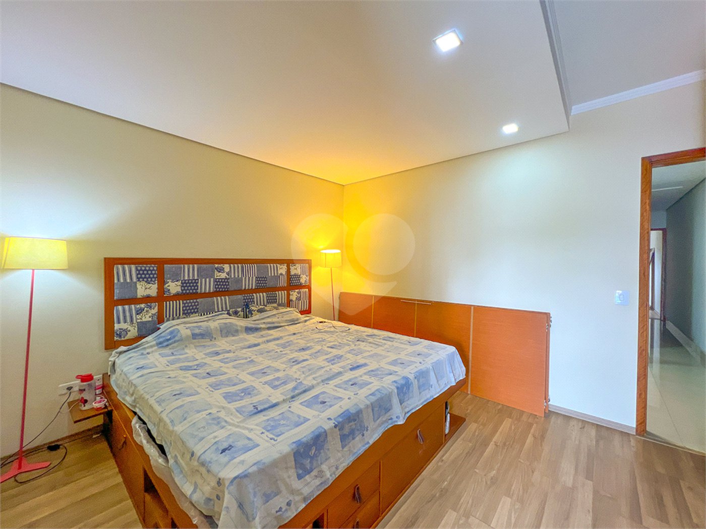 Sobrado à venda com 3 quartos, sendo 1 suíte,  em Tremembé, São Paulo, SP