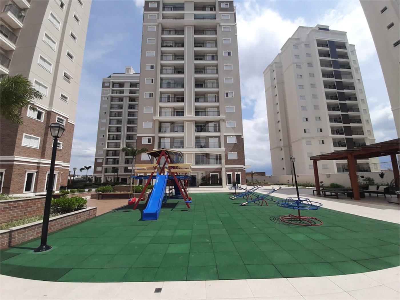 Apartamento à venda com 3 quartos, sendo 1 suíte, em Parque Campolim, Sorocaba, SP