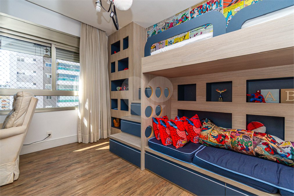 Apartamento à venda com 4 quartos, sendo 3 suítes,  em Campo Belo, São Paulo, SP