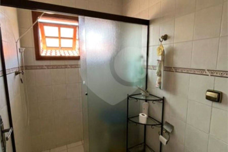Casa à venda com 8 quartos, sendo 3 suítes, em Jardim Terceiro Centenário, Atibaia, SP