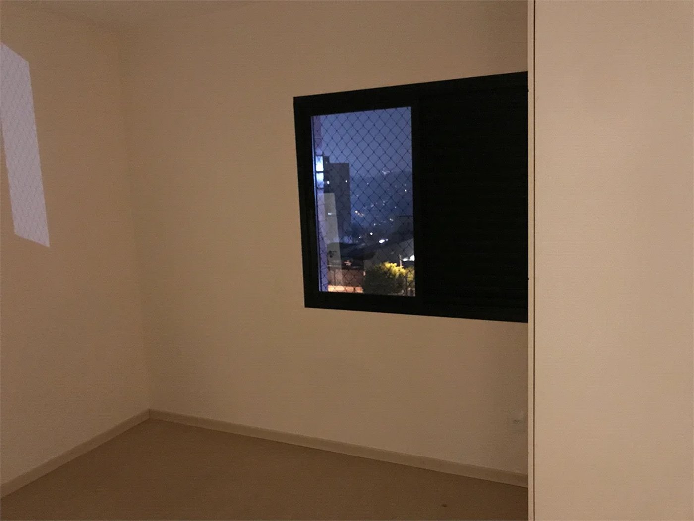 Apartamento à venda com 3 quartos, sendo 1 suíte,  em Fazenda Morumbi, São Paulo, SP