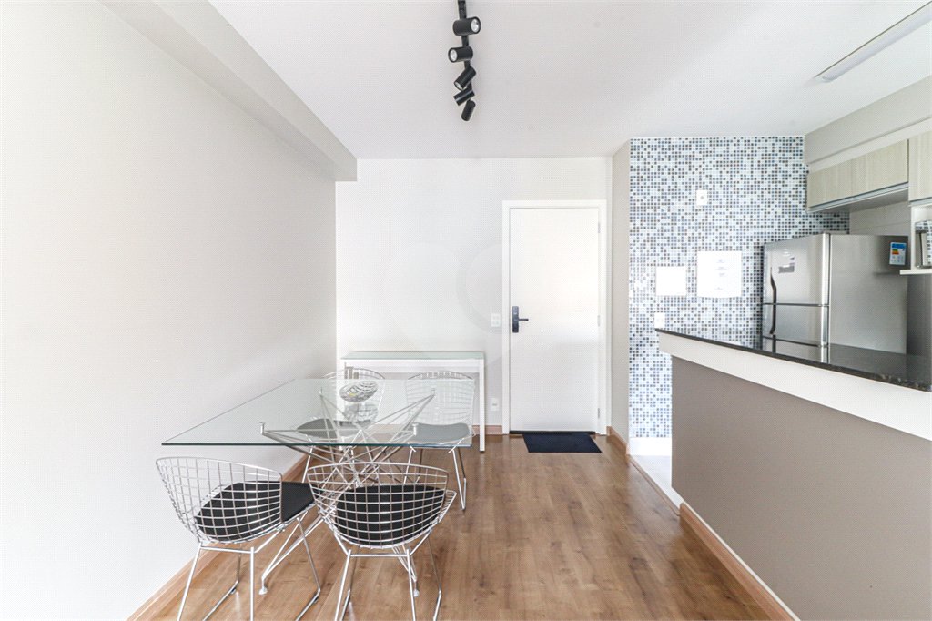 Apartamento à venda com 2 quartos, sendo 1 suíte,  em MORUMBI, São Paulo, SP