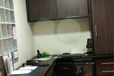 Apartamento para alugar com 3 quartos, sendo 1 suíte, em Cerqueira César, São Paulo, SP