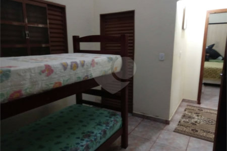 Chácara Balneário do 29 com piscina.