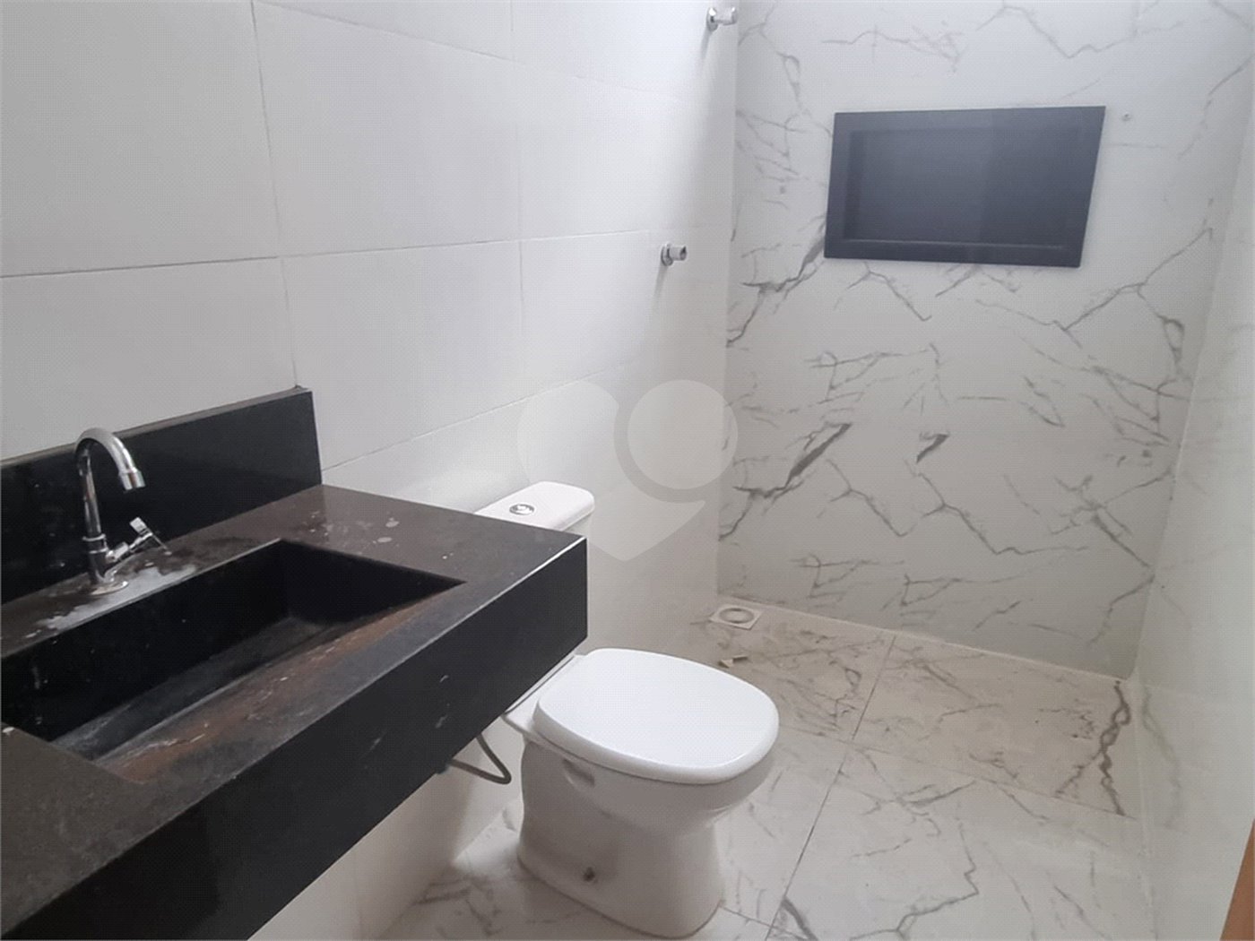 Casa à venda com 3 quartos, sendo 1 suíte, em Campos Ville, Araraquara, SP