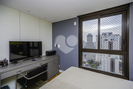 Apartamento à venda com 3 quartos, sendo 1 suíte, em Perdizes, São Paulo, SP