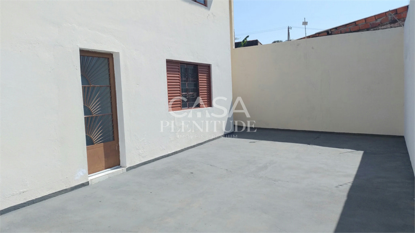 Casa à venda com 4 quartos, sendo 1 suíte, em Jardim Itanguá, Sorocaba, SP
