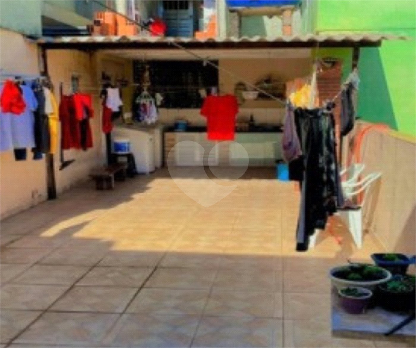 Sobrado à venda com 4 quartos, sendo 1 suíte, em Jaraguá, São Paulo, SP