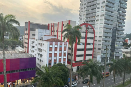 Sala Comercial à Venda no Gonzaga – Avenida Ana Costa – Santos/Sp
