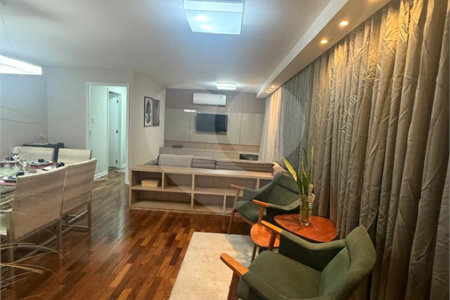 Apartamento à venda com 3 quartos, sendo 1 suíte, em Santa Cecília, São Paulo, SP