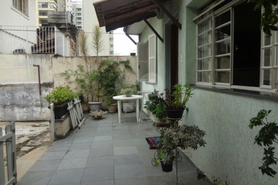 Sobrado à venda com 5 quartos, sendo 1 suíte, em Santana, São Paulo, SP