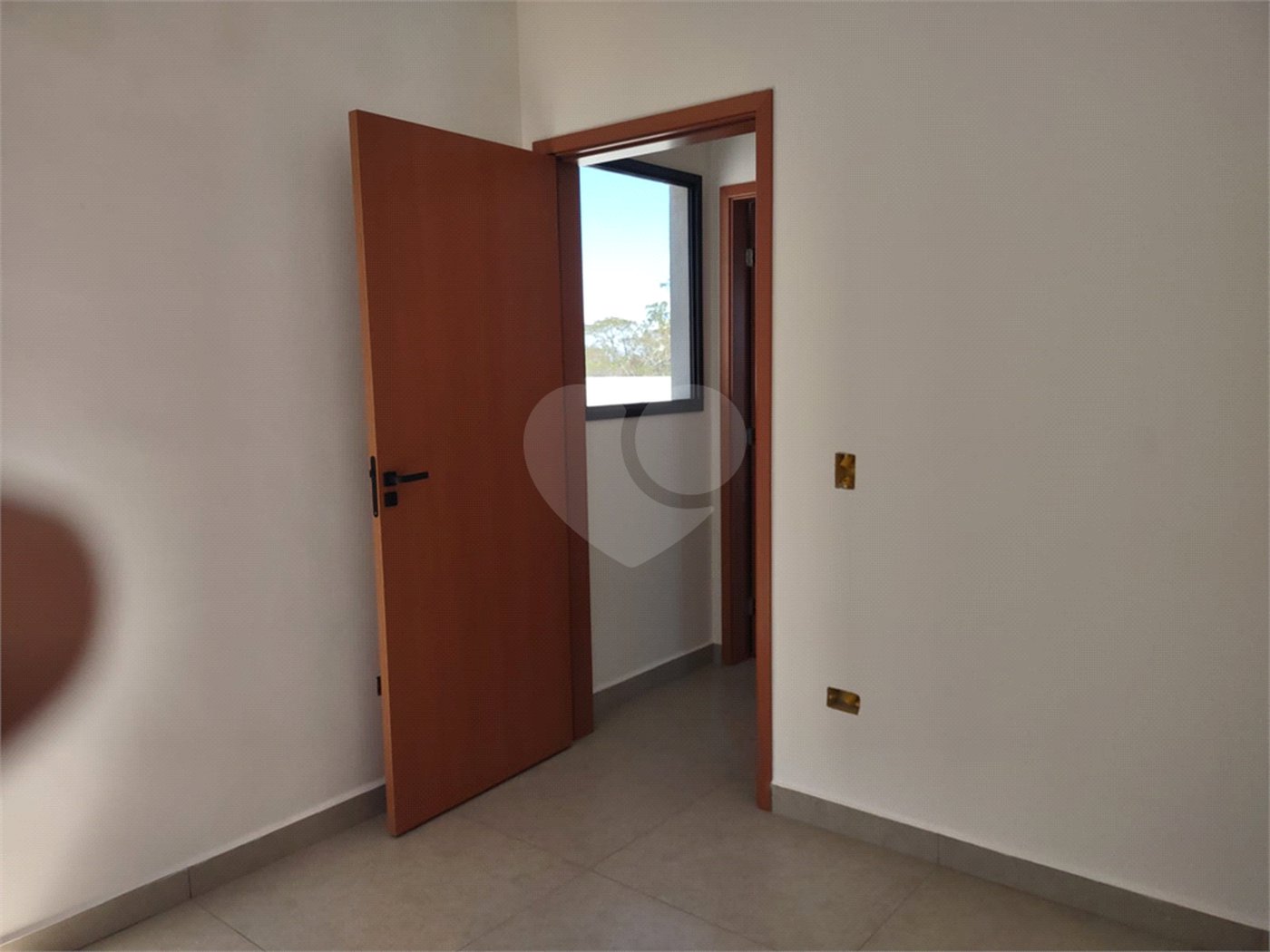 Casa à venda com 2 suítes em Jardim Santo Antônio, Atibaia, SP