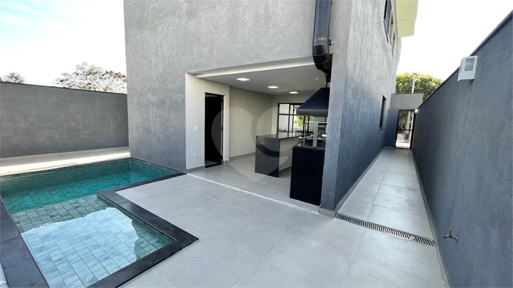 Casa à venda com 4 quartos, sendo 3 suítes, no condomínio Campos do Conde Sorocaba, Sorocaba - SP