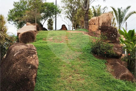 Casa à venda com 3 quartos, sendo 1 suíte, no condomínio Rio das Pedras, Salto - SP