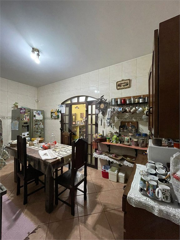 Sobrado à venda com 4 quartos, sendo 1 suíte,  em Vila Suissa, Mogi das Cruzes, SP