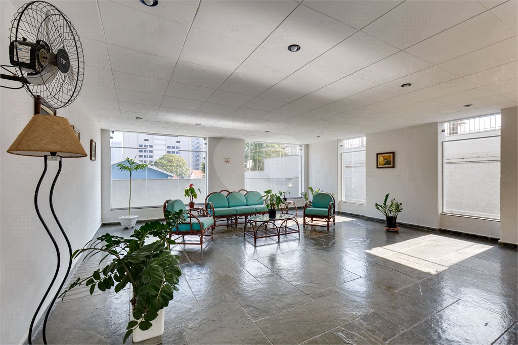 Apartamento à venda com 2 quartos, sendo 1 suíte, em Santo Amaro, São Paulo, SP