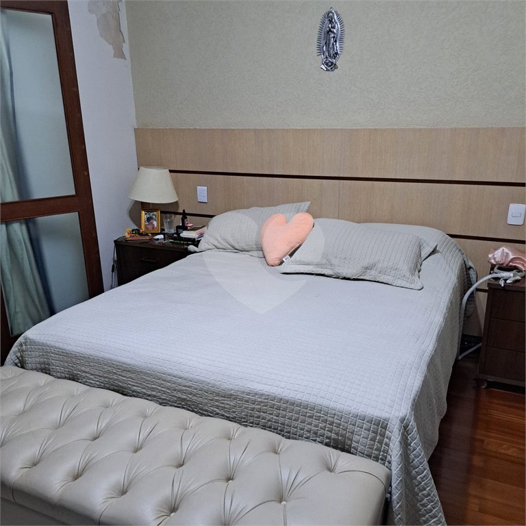 Sobrado à venda com 4 quartos, sendo 2 suítes, em Vila José Bonifácio, Araraquara, SP
