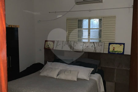 Sobrado à venda com 2 quartos no Centro, Três Lagoas, MS