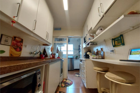 Apartamento à venda com 3 quartos, sendo 1 suíte, em Real Parque, São Paulo, SP
