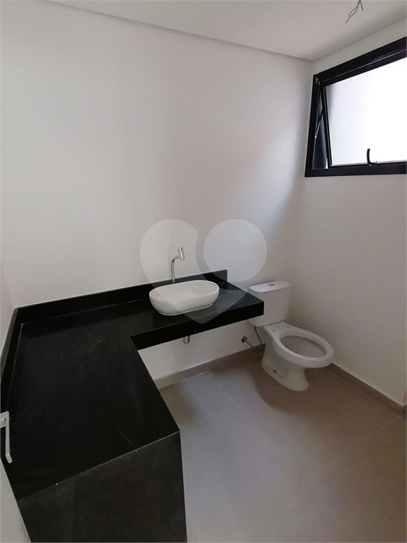 Casa à venda ou para alugar com 3 quartos, sendo 1 suíte,  no condomínio Cube Tutóia, São Paulo - SP