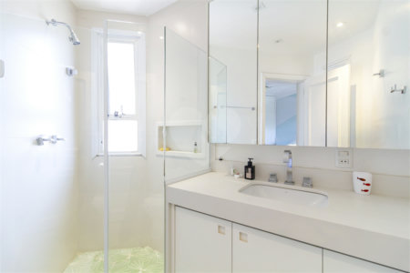 Apartamento à venda com 4 quartos, sendo 2 suítes, em Indianópolis, São Paulo, SP