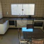 Casa à venda com 5 quartos, sendo 2 suítes,  em Jardim Maristela, Atibaia, SP