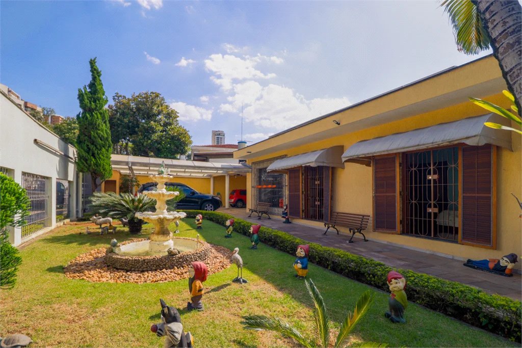 Casa Térrea à venda com 4 suítes em Alto da Lapa, São Paulo, SP