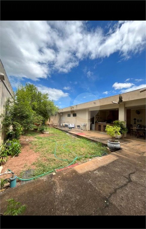 Casa à venda com 5 quartos, sendo 3 suítes,  em Jardim Novo Aeroporto, Três Lagoas, MS