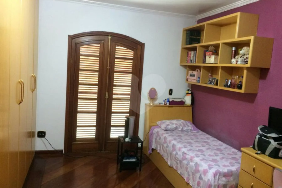Casa à venda com 3 quartos, sendo 1 suíte, em Vila Nova Cachoeirinha, São Paulo, SP