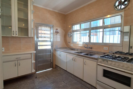 Casa à venda ou para alugar com 4 quartos, sendo 2 suítes,  em Santa Rosa, Vinhedo, SP