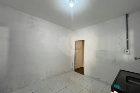 Casa à venda com 1 suíte em Vila Carolina, Itapetininga, SP