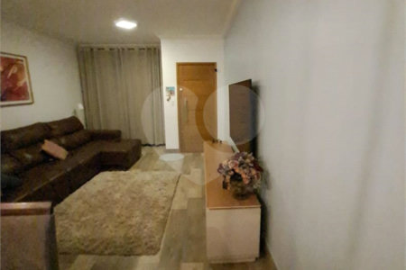 Sobrado à venda com 3 quartos, sendo 1 suíte, em Vila Gustavo, São Paulo, SP