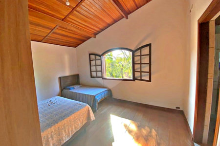 Chácara à venda com 3 quartos, sendo 1 suíte,  em Monterrey, Louveira, SP