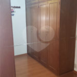 Casa de Vila à venda com 3 quartos, sendo 2 suítes, em Jardim Emília, Sorocaba, SP