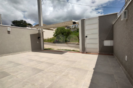 Casa Térrea à venda com 3 suítes em Jardim do Lago, Atibaia, SP