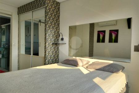 Apartamento à venda com 2 quartos, sendo 1 suíte, em Jardim das Acácias, São Paulo, SP