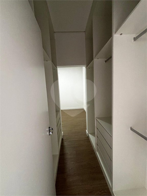 Casa à venda com 3 quartos, sendo 1 suíte, no condomínio Village Moutonnée, Salto - SP