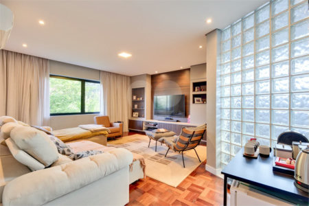 Casa à venda com 4 suítes em Granja Julieta, São Paulo, SP
