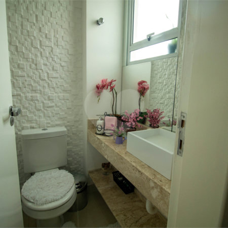 Casa à venda com 3 quartos, sendo 1 suíte, no condomínio Village Christian, São Roque - SP