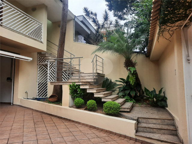 Sobrado à venda com 4 suítes em Tremembé, São Paulo, SP