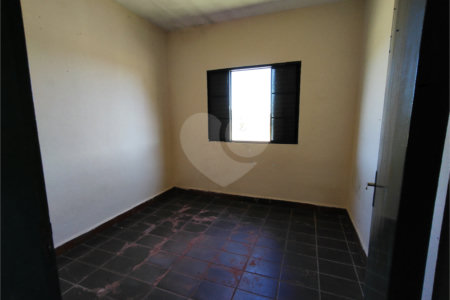 Fazenda para alugar com 3 quartos em Vila Santana, Itapetininga, SP