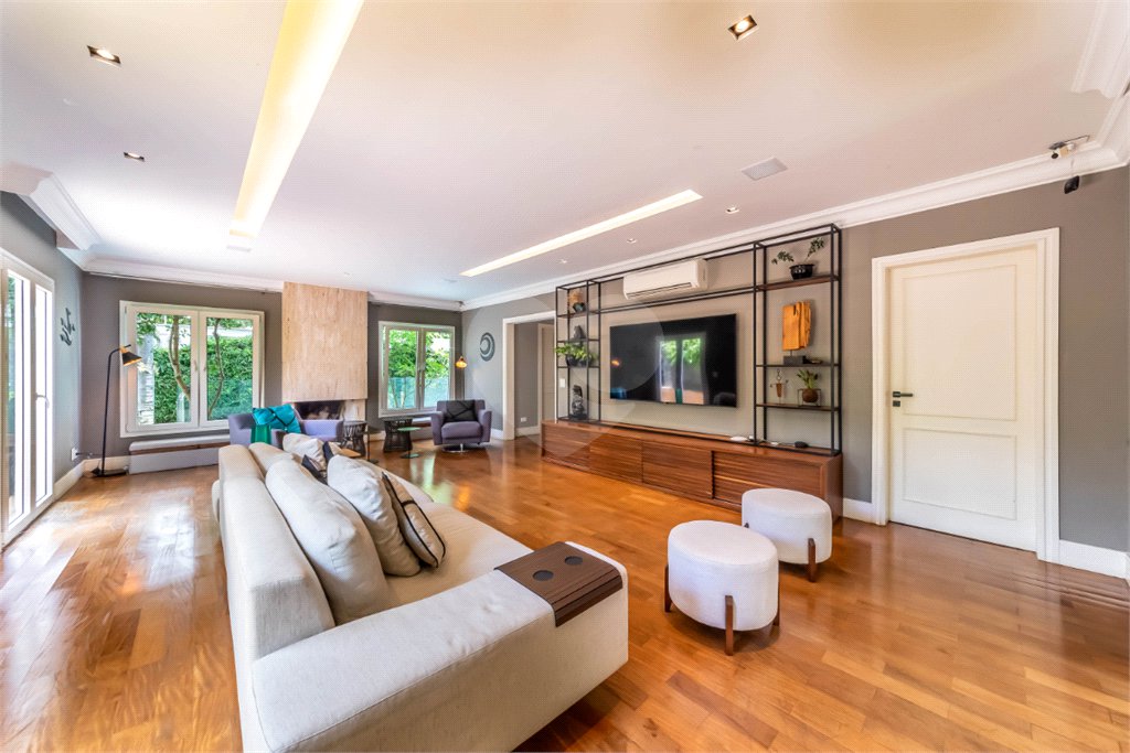 Casa à venda com 4 suítes no condomínio New Port Village, São Paulo - SP