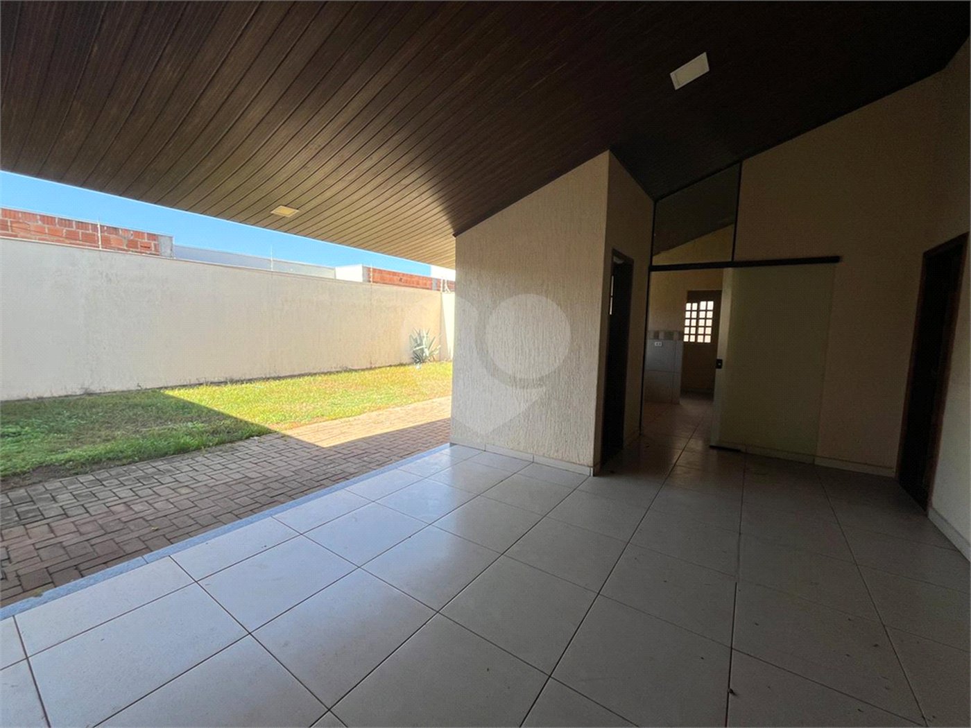 Casa à venda com 3 quartos, sendo 1 suíte, em Ipê, Três Lagoas, MS